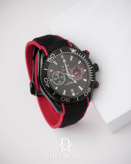 OMEGA MEN WATCH